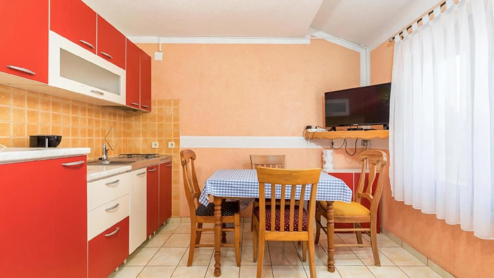 Apartment Ferienwohnung Fuer 4 Personen Ca 40 Qm In Fazana-Surida, Istrien Istrische Riviera Valbandon Kroatien